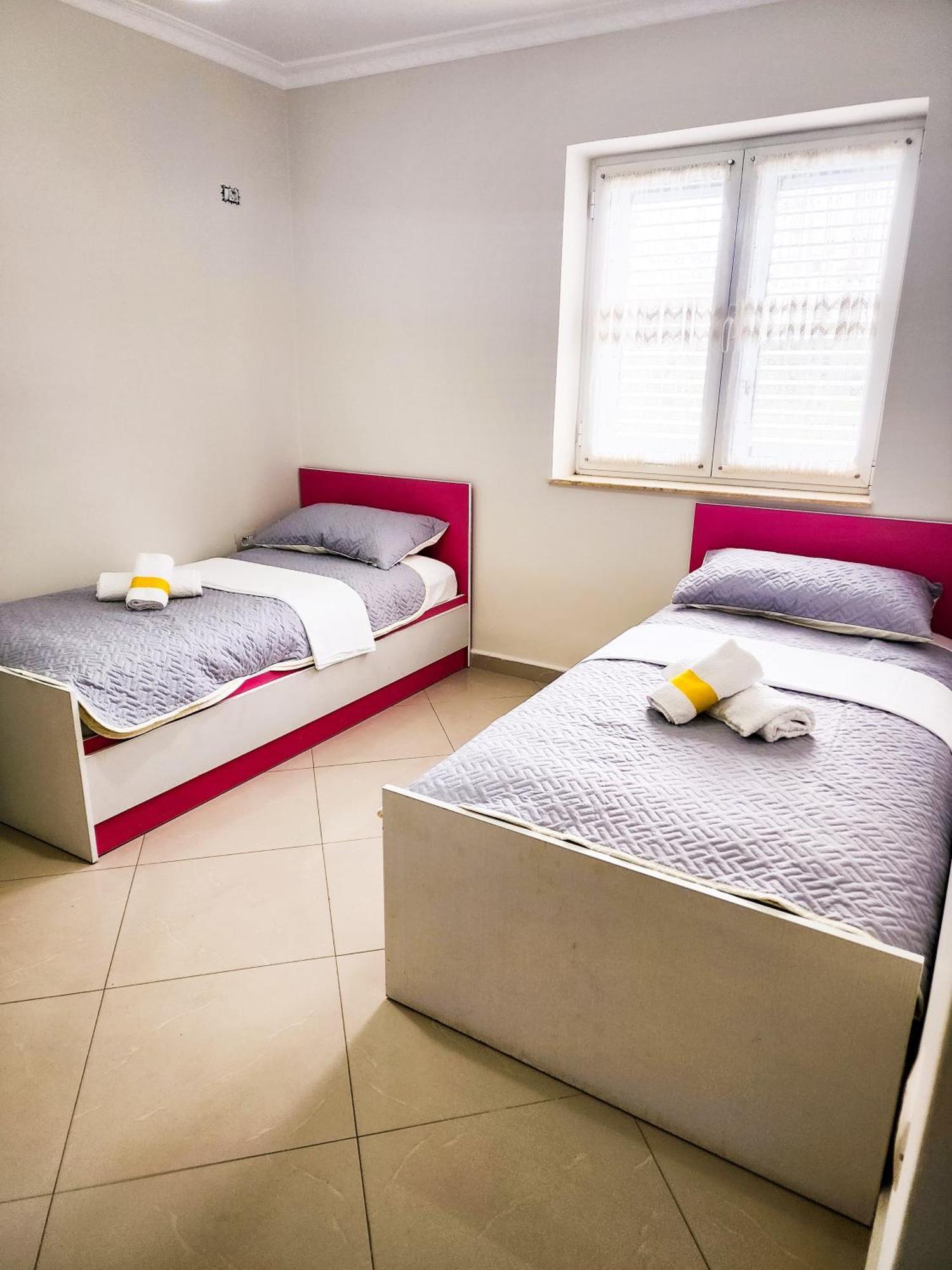 Apartment Sweet New Pazar Tirana Bagian luar foto
